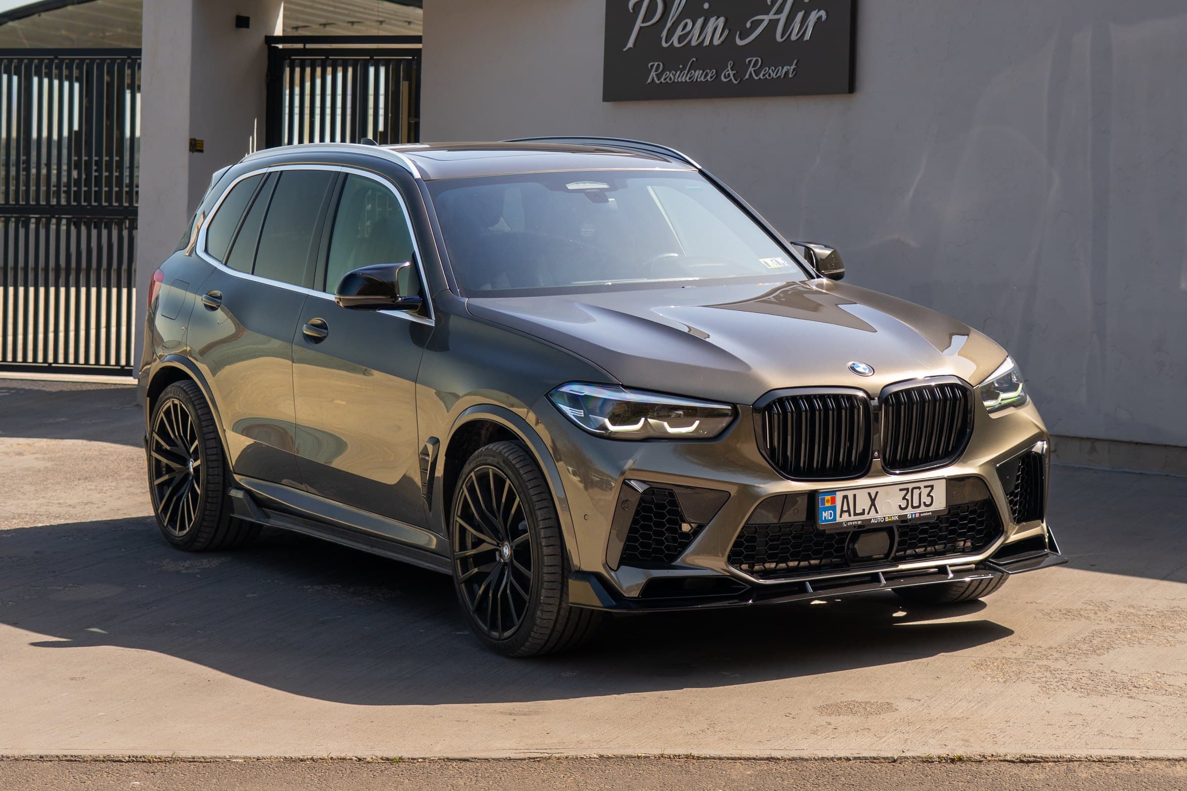 BMW X5 — flota Voron Rent Car